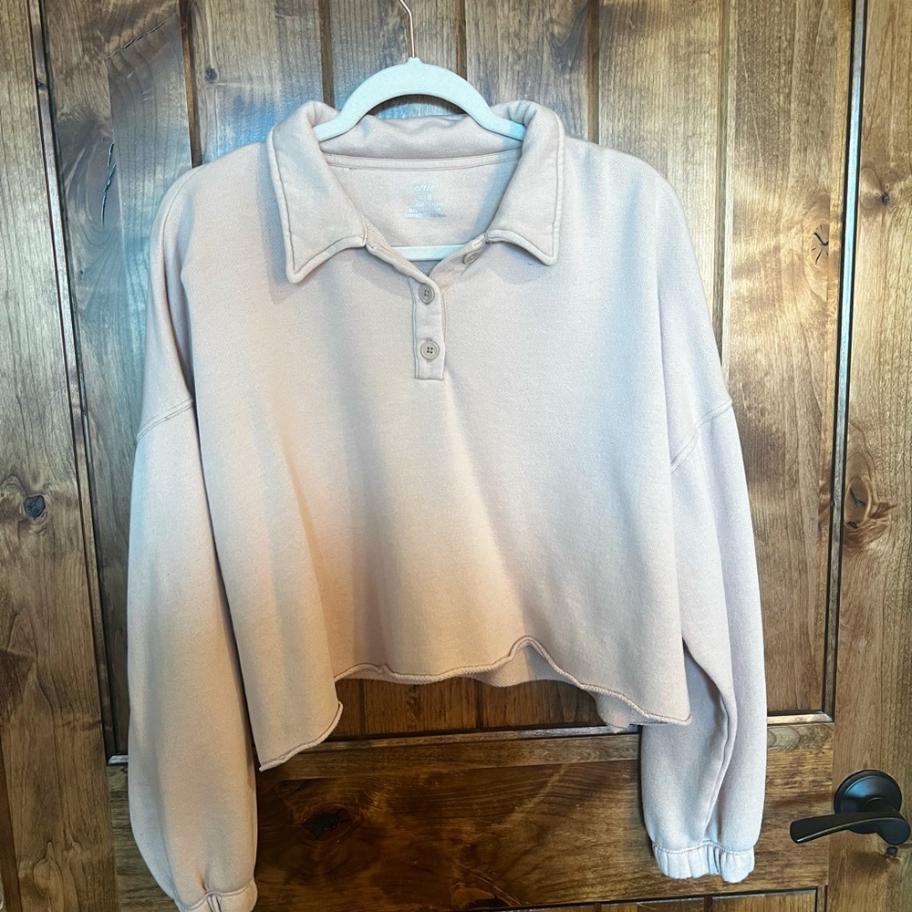 Aerie cropped sweater. Pale pink